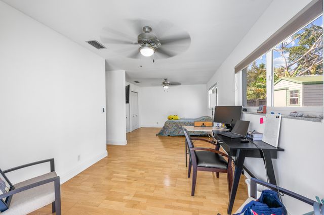 1051 NW 9th Street, Boca Raton, FL 33486