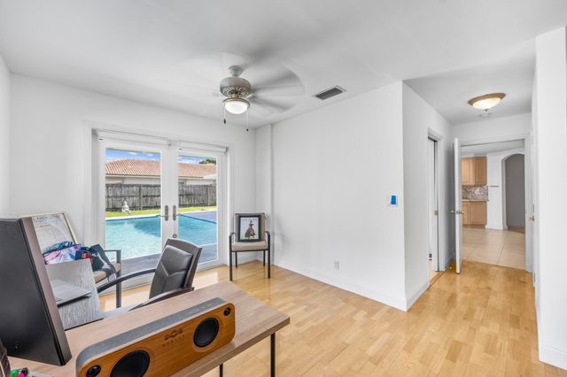 1051 NW 9th Street, Boca Raton, FL 33486