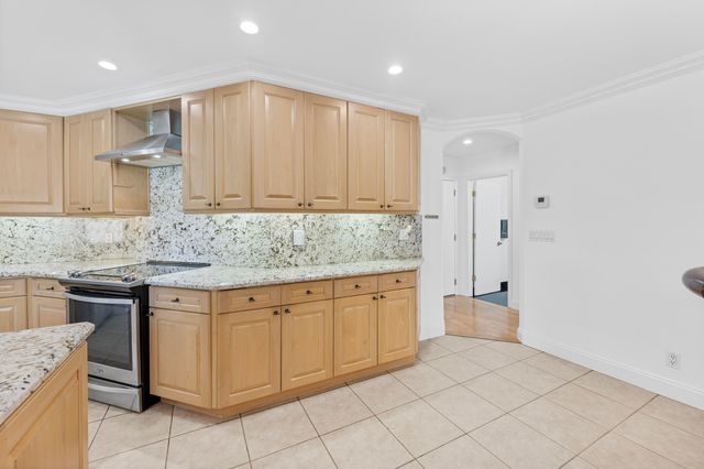1051 NW 9th Street, Boca Raton, FL 33486