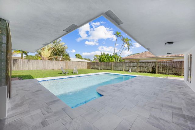 1051 NW 9th Street, Boca Raton, FL 33486