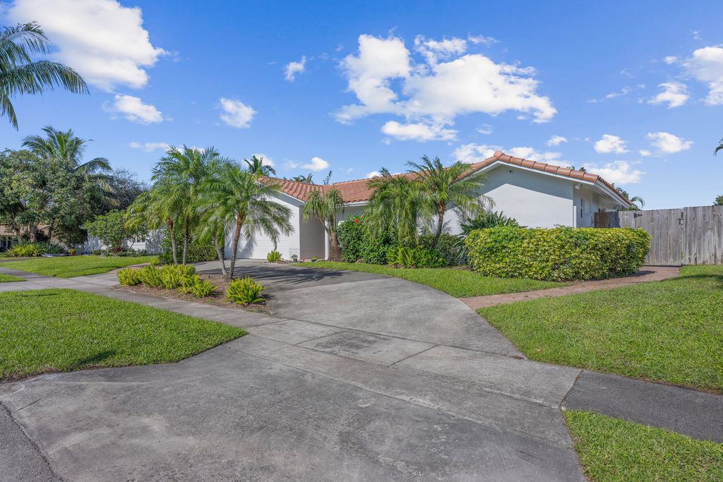 1051 NW 9th Street, Boca Raton, FL 33486