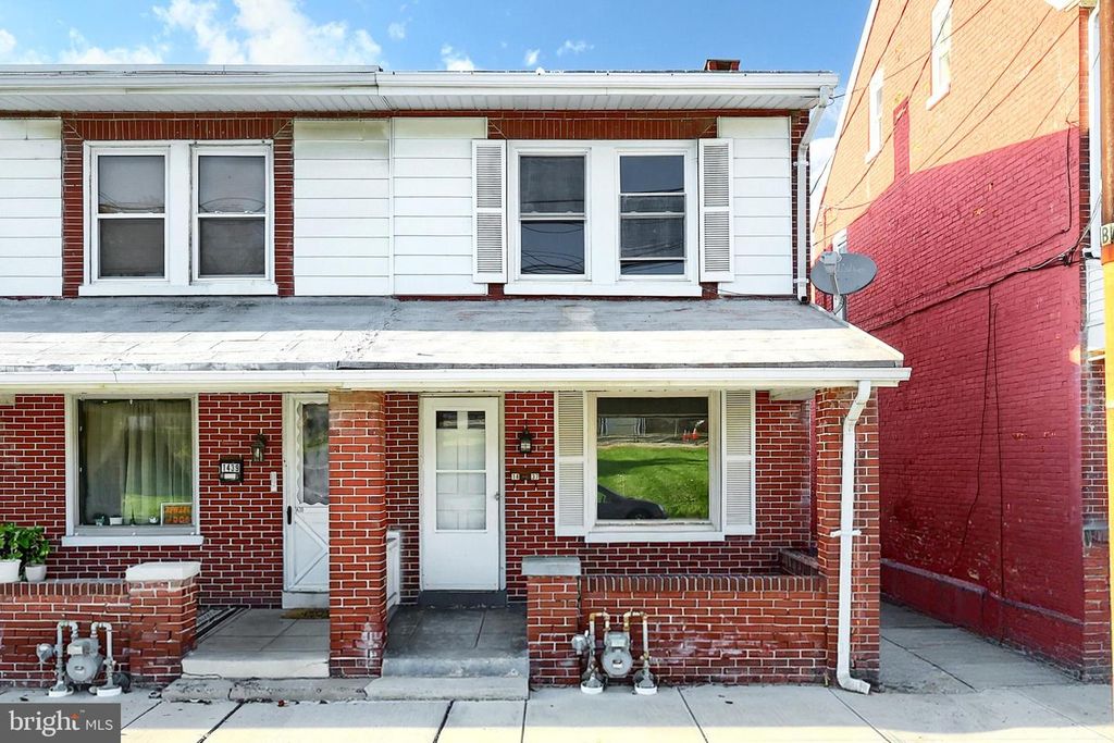 1437 W KING ST, York, PA 17404