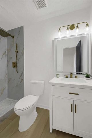 8878 Burnham Way, Jonesboro, GA 30238