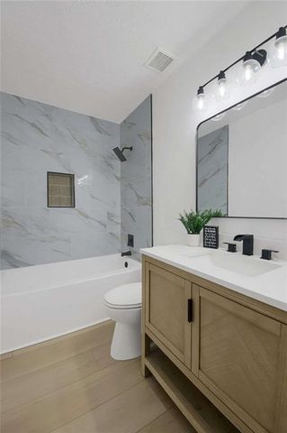 8878 Burnham Way, Jonesboro, GA 30238