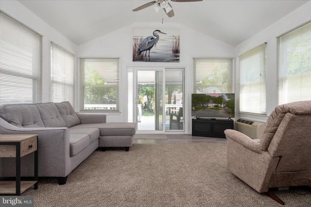 702 DIXON DR, Stevensville, MD 21666
