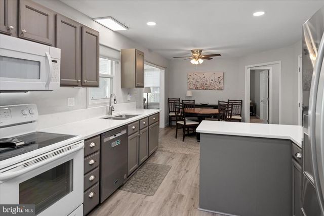 702 DIXON DR, Stevensville, MD 21666