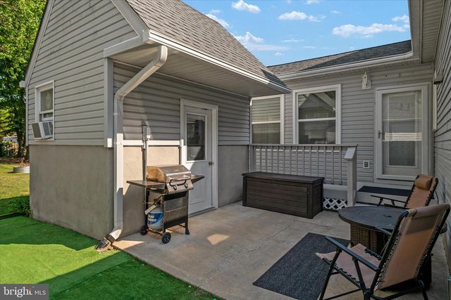 702 DIXON DR, Stevensville, MD 21666