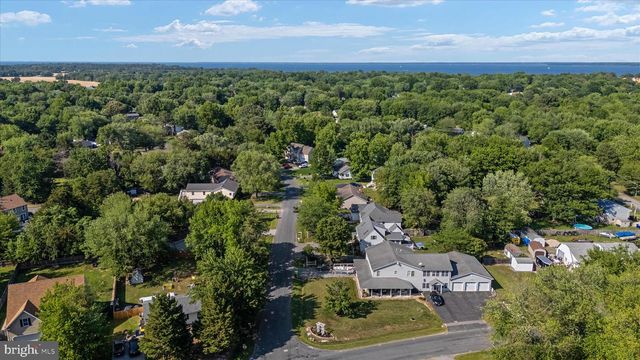 702 DIXON DR, Stevensville, MD 21666