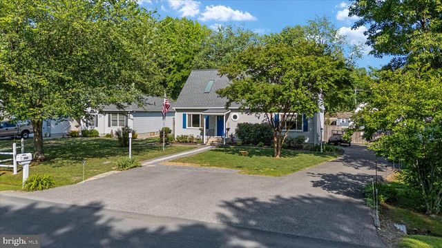 702 DIXON DR, Stevensville, MD 21666