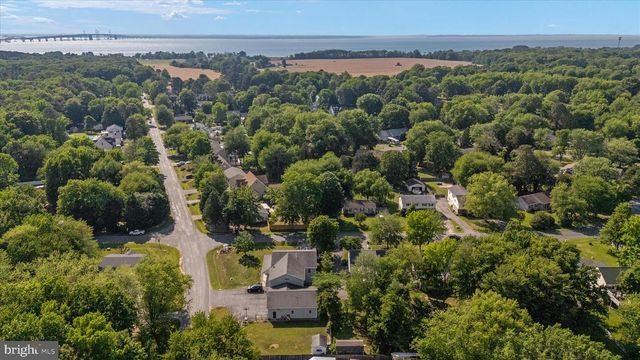 702 DIXON DR, Stevensville, MD 21666