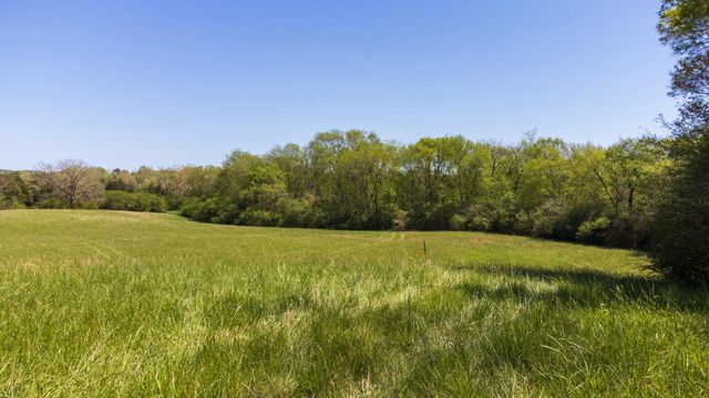 8509 Tennessee 68, Tellico Plains, TN 37385
