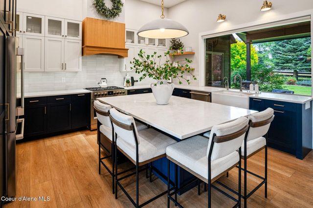 12752 N PEBBLE CREEK DR, Hayden, ID 83835