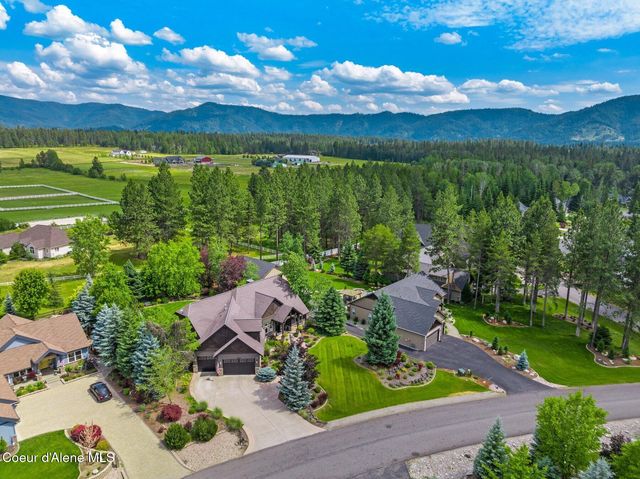 12752 N PEBBLE CREEK DR, Hayden, ID 83835