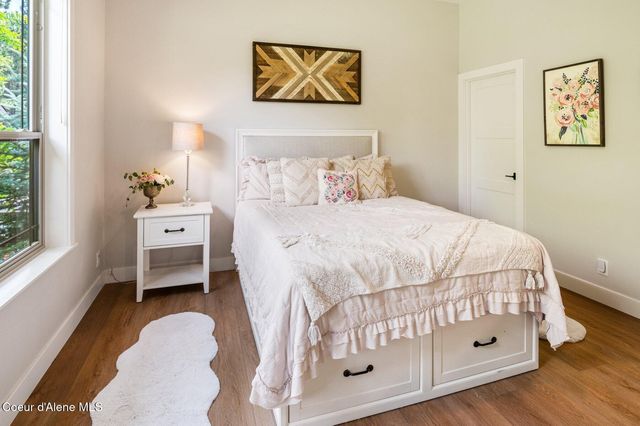 12752 N PEBBLE CREEK DR, Hayden, ID 83835