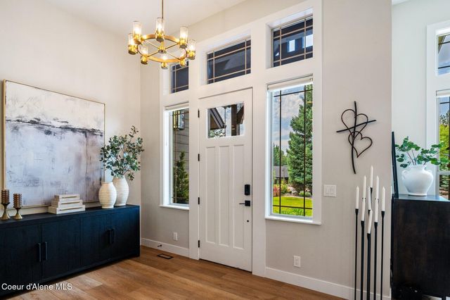 12752 N PEBBLE CREEK DR, Hayden, ID 83835