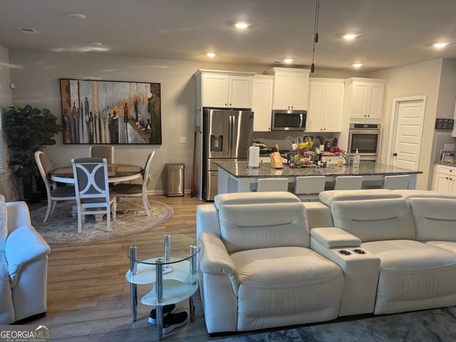 131 Classica Drive, Mcdonough, GA 30252