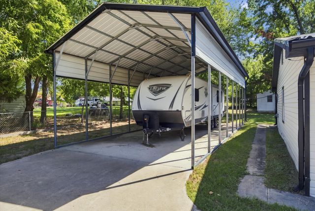 10455 Comanche, Wills Point, TX 75169
