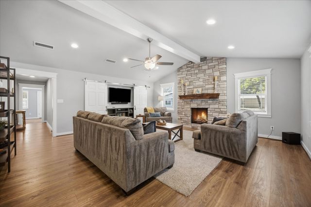 10455 Comanche, Wills Point, TX 75169