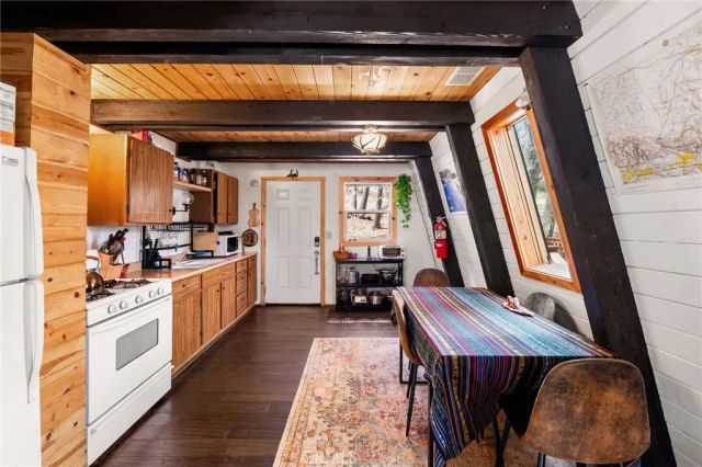 1323 Silverado, Big Bear City, CA 92314