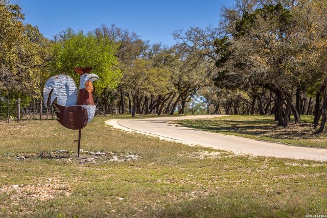 6110 STATE HIGHWAY 173 N, Hondo, TX 78861