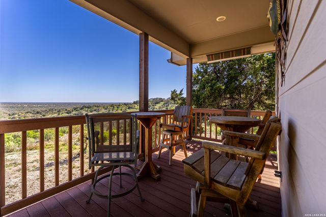 6110 STATE HIGHWAY 173 N, Hondo, TX 78861