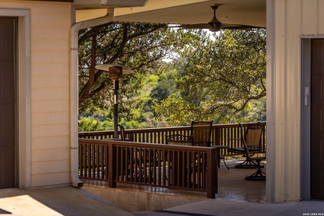 6110 STATE HIGHWAY 173 N, Hondo, TX 78861