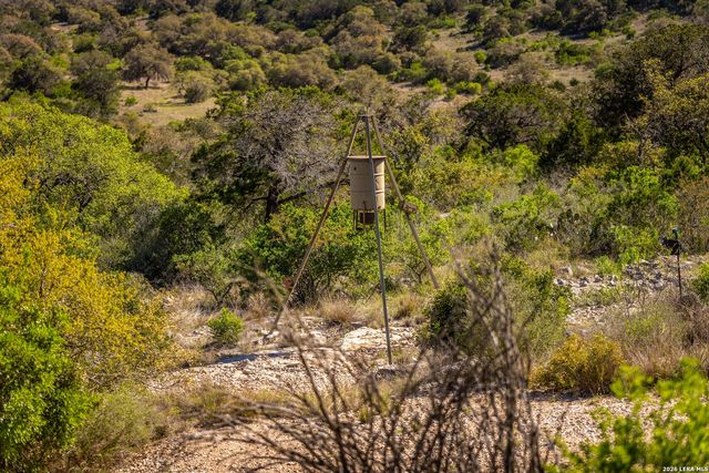 6110 STATE HIGHWAY 173 N, Hondo, TX 78861