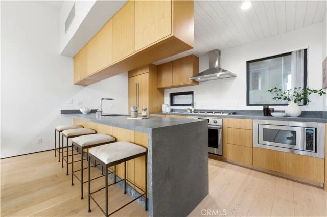 11702 Charnock Road, Los Angeles, CA 90066