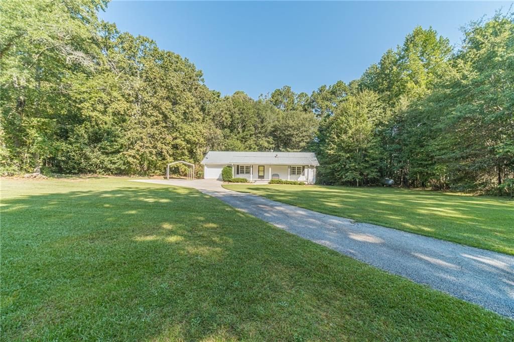 365 E Macedonia Church Road, Oxford, GA 30054