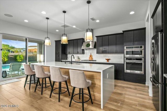 1812 E FALLEN LEAF Lane, Phoenix, AZ 85024