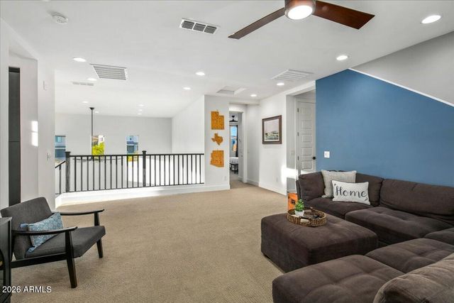 1812 E FALLEN LEAF Lane, Phoenix, AZ 85024