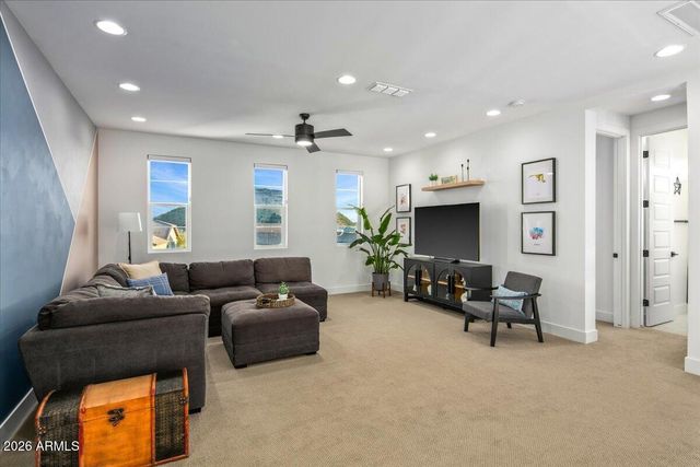 1812 E FALLEN LEAF Lane, Phoenix, AZ 85024