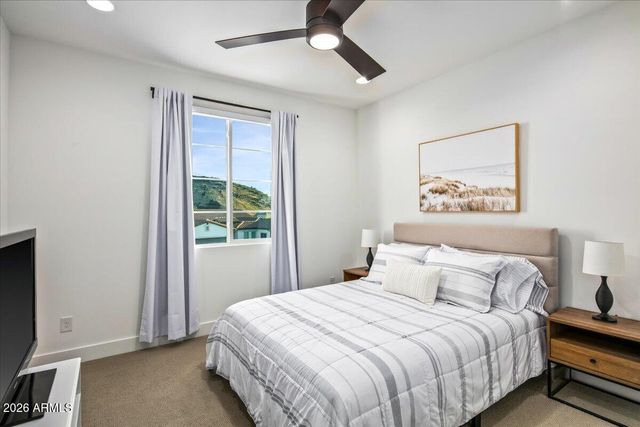 1812 E FALLEN LEAF Lane, Phoenix, AZ 85024