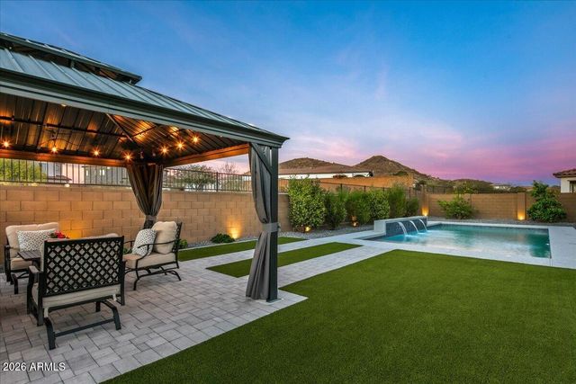 1812 E FALLEN LEAF Lane, Phoenix, AZ 85024