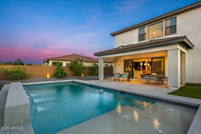 1812 E FALLEN LEAF Lane, Phoenix, AZ 85024