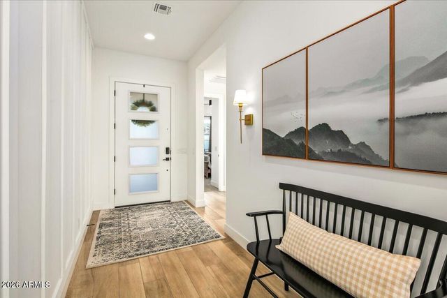 1812 E FALLEN LEAF Lane, Phoenix, AZ 85024