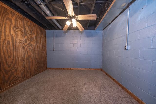 1020 Roosevelt Way, New Alexandria, PA 15670