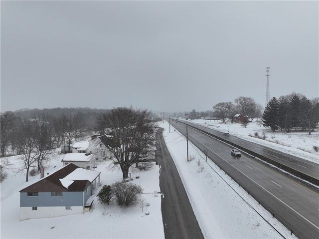 1020 Roosevelt Way, New Alexandria, PA 15670