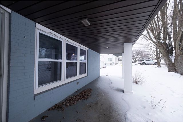 1020 Roosevelt Way, New Alexandria, PA 15670