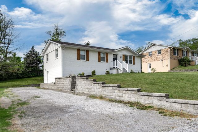 143 Evergreen Cir, Hendersonville, TN 37075