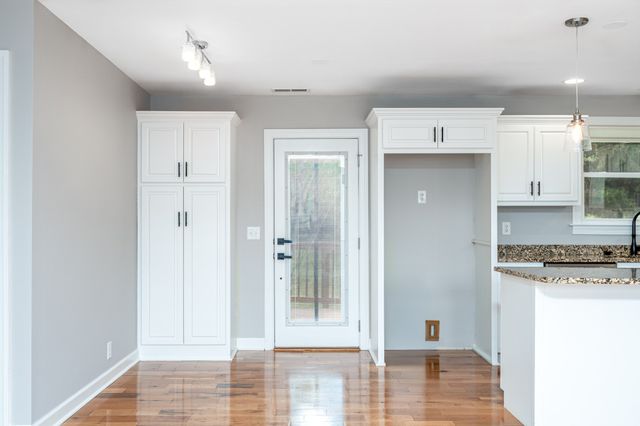 143 Evergreen Cir, Hendersonville, TN 37075