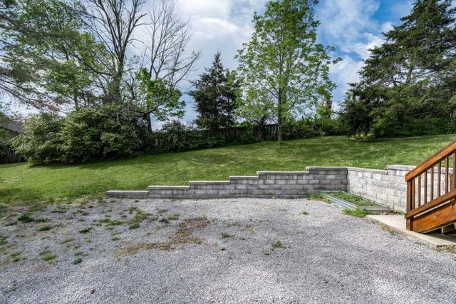 143 Evergreen Cir, Hendersonville, TN 37075