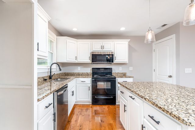 143 Evergreen Cir, Hendersonville, TN 37075