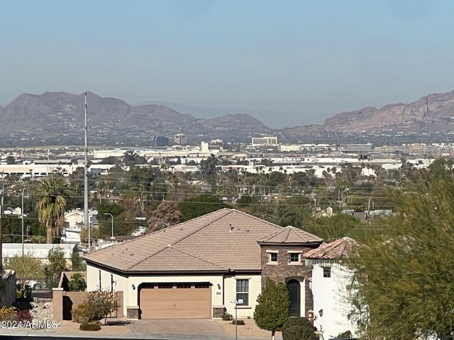 4250 E VALENCIA Drive, Phoenix, AZ 85042