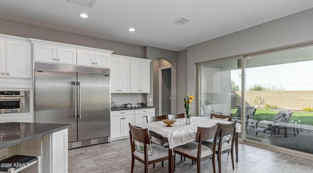 4250 E VALENCIA Drive, Phoenix, AZ 85042