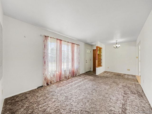 6 N Garo Avenue, Colorado Springs, CO 80909