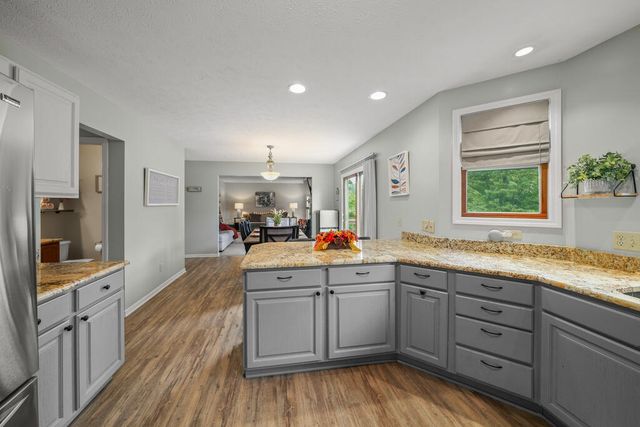 411 Hillbrook Drive, Cuyahoga Falls, OH 44223