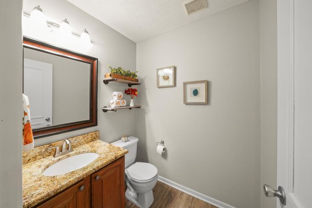 411 Hillbrook Drive, Cuyahoga Falls, OH 44223