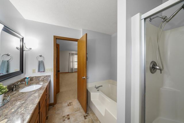 411 Hillbrook Drive, Cuyahoga Falls, OH 44223