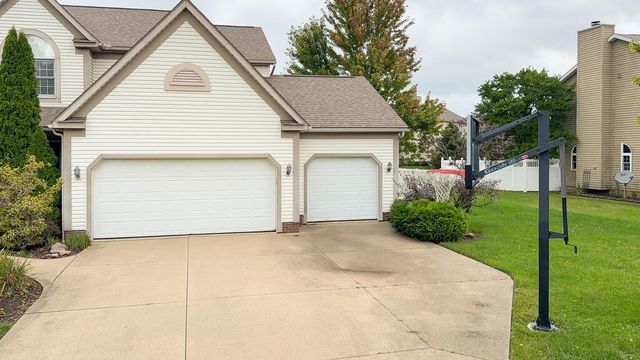 411 Hillbrook Drive, Cuyahoga Falls, OH 44223